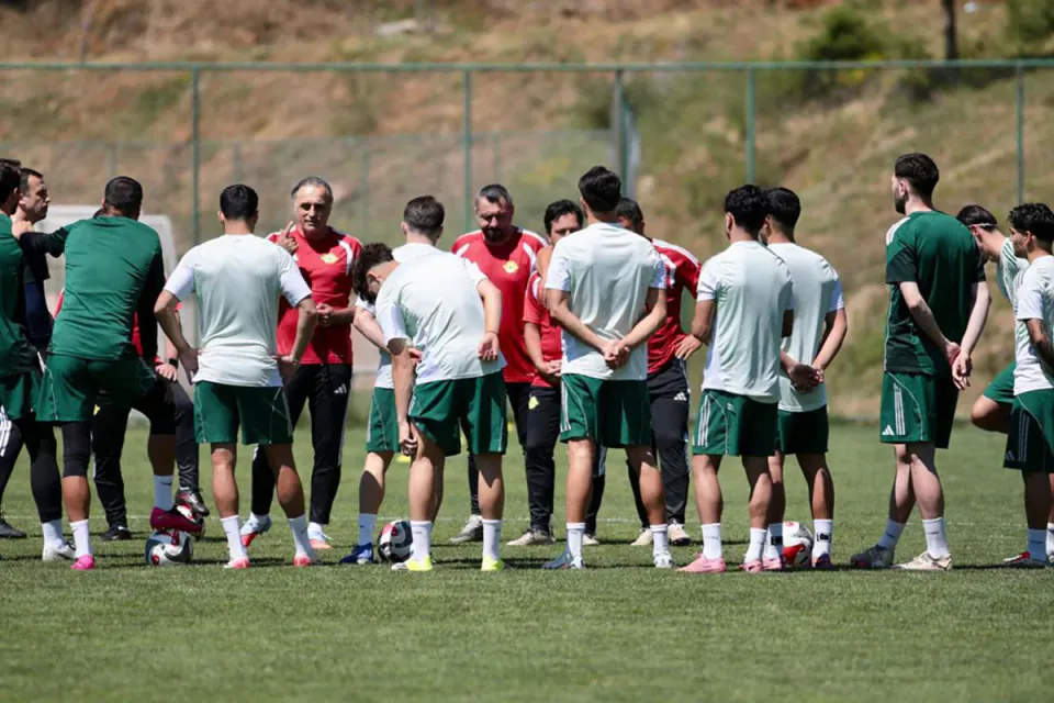 Esenler Erokspor'da Süper Lig Seferi: Şampiyonluk İçin Erken Hazırlık görseli