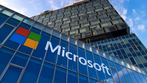Microsoft'tan 2,5 Milyar Dolarlık Yapay Zeka Hamlesi: Frontier Company Kuruldu Microsoft'tan 2,5 Milyar Dolarlık Yapay Zeka Hamlesi: Frontier Company Kuruldu