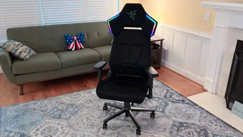 Razer Soma Chroma İncelemesi: RGB Şıklığı Konforu Gölgeliyor mu?