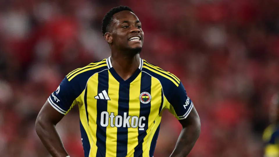 Galatasaray'da Dev Operasyon: Jhon Duran ve Rafael Leao Gündemde görseli