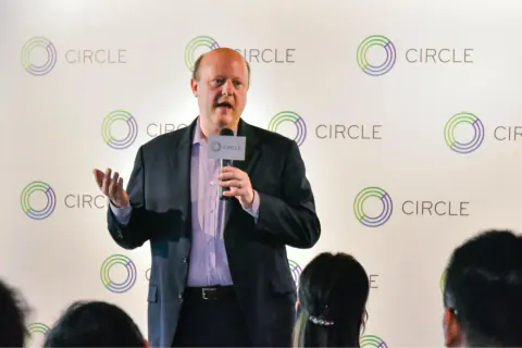 Circle CEO'dan 'Açık USD' Tehdidine Yanıt: Analistler Satışların Aşırı Olduğunu Savunuyor