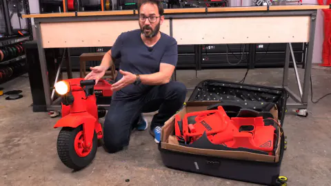Valize Sığan 3D Yazıcıyla Üretilmiş Elektrikli Motosiklet: Mirandetta
