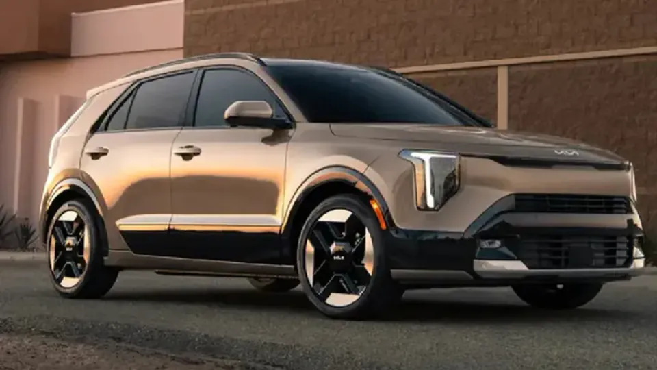 2027 Kia Niro Tanıtıldı: Elektrikli Seçenekten Vazgeçildi görseli