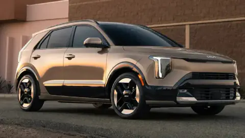2027 Kia Niro Tanıtıldı: Elektrikli Seçenekten Vazgeçildi