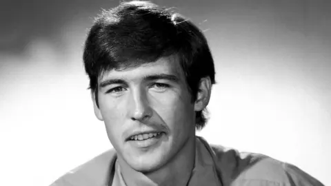 Emergency! dizisinin yıldızı Randolph Mantooth hayatını kaybetti Emergency! dizisinin yıldızı Randolph Mantooth hayatını kaybetti