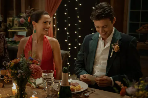 Zoey Deutch ve Nick Robinson'dan Yürek Burkan İş Birliği: Voicemails for Isabelle