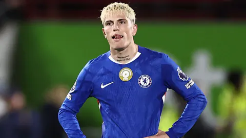 Alejandro Garnacho'nun Geleceği Belirsiz: Roma ve Chelsea Hattında Hareketlilik