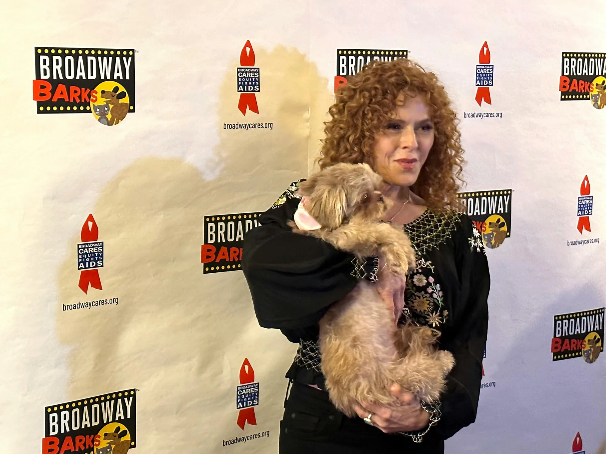 Broadway Efsanesi Bernadette Peters'tan Anlamlı Hamle: Broadway Barks Geliyor Broadway Efsanesi Bernadette Peters'tan Anlamlı Hamle: Broadway Barks Geliyor