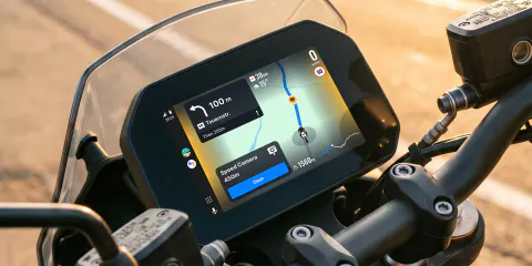 Android Auto ve Apple CarPlay'e Motosiklet Odaklı Navigasyon Geldi
