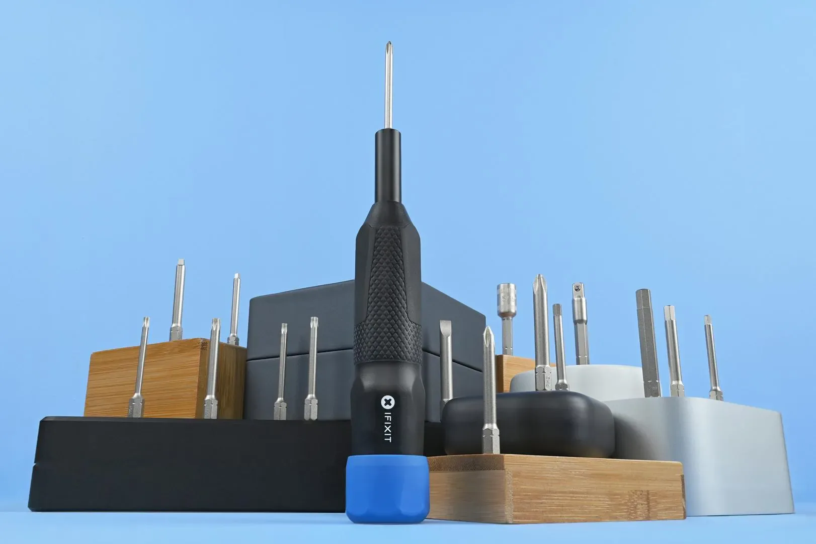 iFixit'ten Ev Onarımları İçin Yeni Megalodon Driver Kit Seti iFixit'ten Ev Onarımları İçin Yeni Megalodon Driver Kit Seti