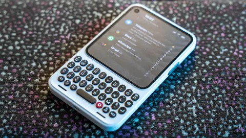 Clicks Communicator fiziksel klavyeli prototipiyle ilk kez görüldü