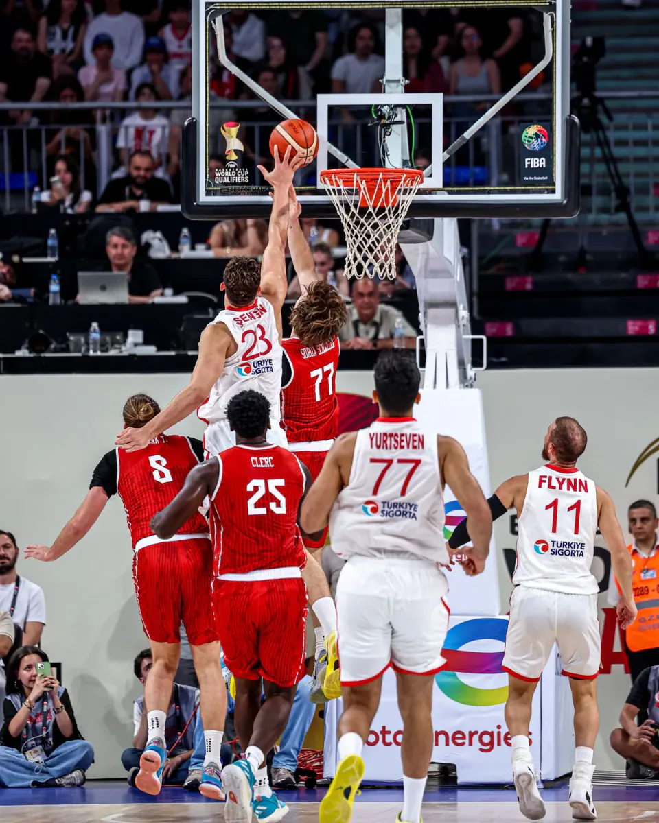 A Milli Basketbol Takımı İsviçre'yi Mağlup Ederek Grup Lideri Oldu görseli