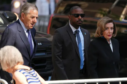 Nancy Pelosi'nin Eşi Paul Pelosi'den Yeni Trafik Kazası: Vurup Kaçma İddiası