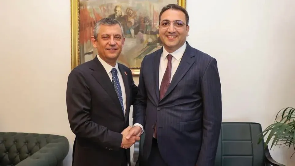 Balçova Belediye Başkanı Onur Yiğit Görevden Uzaklaştırıldı görseli
