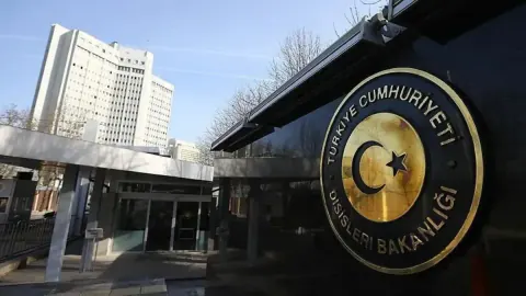 Dışişleri Bakanlığı 120 Aday Meslek Memuru Alacak: Başvuru ve Sınav Takvimi