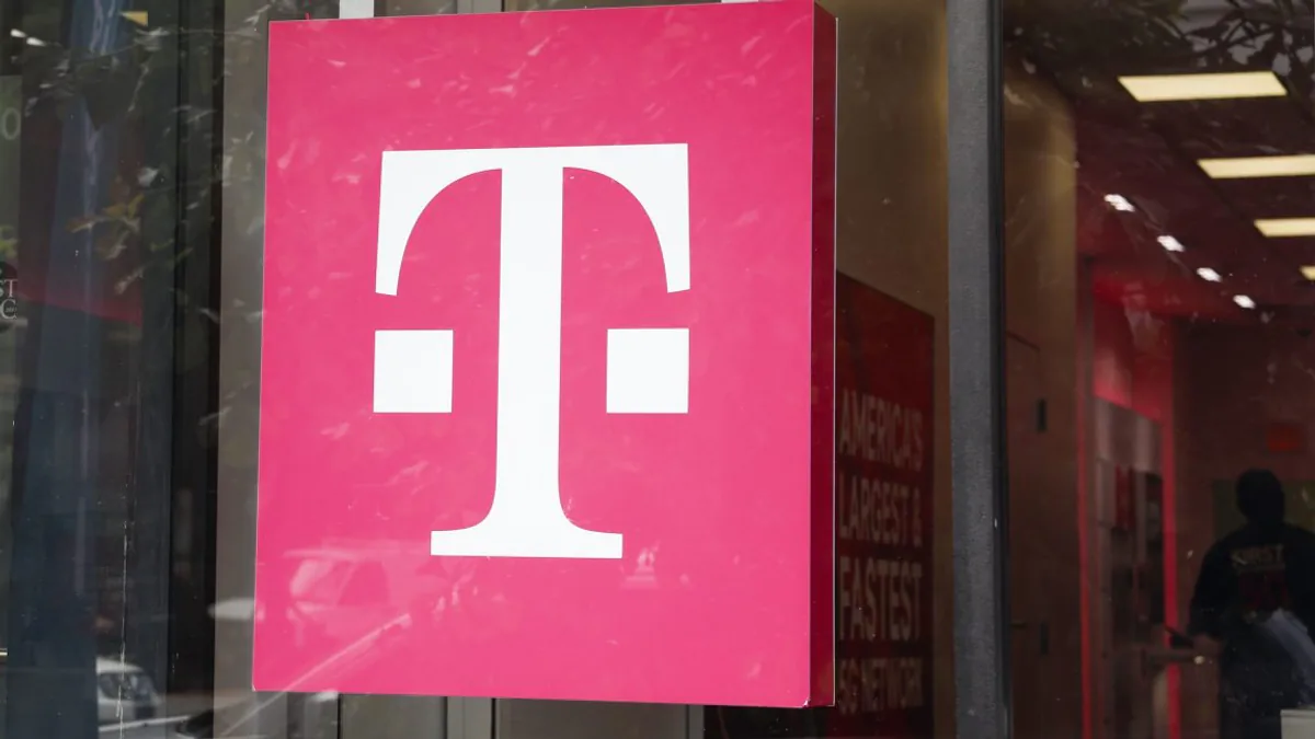 T-Mobile ve Broadcom Arasında VMware Savaşı: On Binlerce Sanal Makine Taşınıyor T-Mobile ve Broadcom Arasında VMware Savaşı: On Binlerce Sanal Makine Taşınıyor