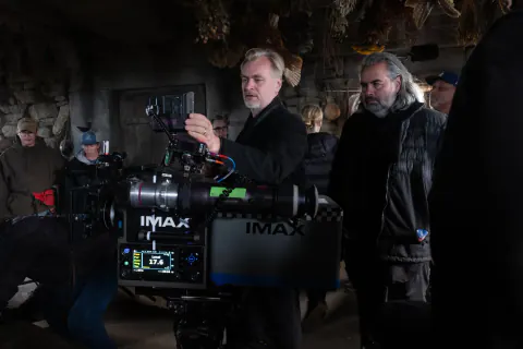 Universal'dan Christopher Nolan Hamlesi: Influencerlar Sinemaya Girdi Universal'dan Christopher Nolan Hamlesi: Influencerlar Sinemaya Girdi
