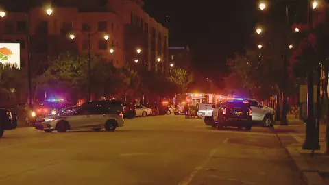 Pensacola'da Gece Yarısı Silahlı Saldırı: 1 Ölü, 5 Yaralı