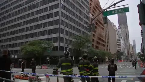 New York'ta Gökyüzü Çöktü: 38 Katlı Binada Korkutan Çökme