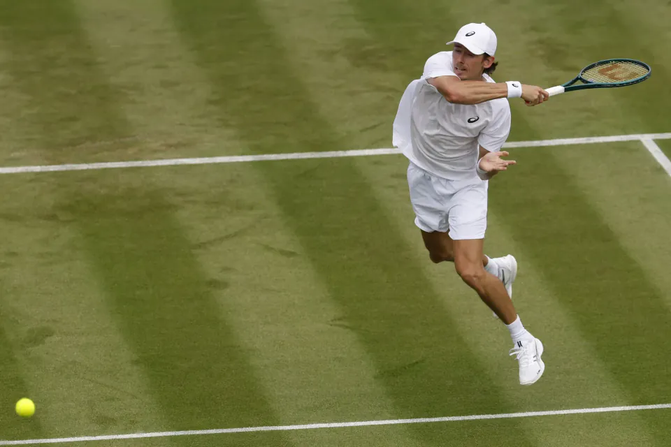 Alex de Minaur Wimbledon'da Vites Yükseltti: 3. Tur Bileti Cepte görseli
