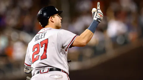 Atlanta Braves'in Yıldız İsmi Austin Riley: Kariyeri ve Başarıları Atlanta Braves'in Yıldız İsmi Austin Riley: Kariyeri ve Başarıları