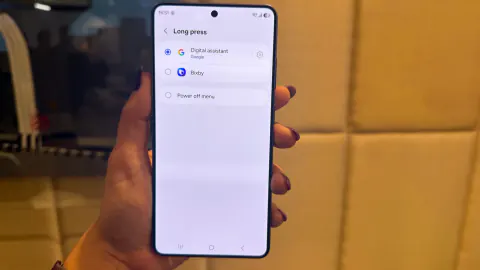 Samsung Bixby'de Ses Karışıklığı: Kullanıcılar Beklenmedik Seslerle Karşılaşıyor